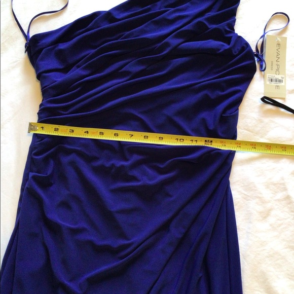 Evan-Picone One Shoulder Royal Blue Knit Dress. 6 - Picture 10 of 12